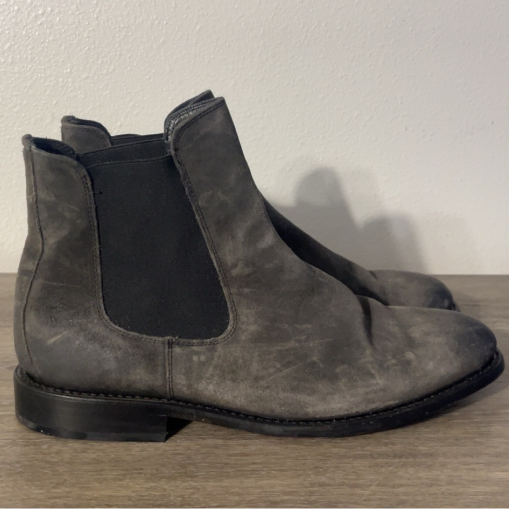Thursday Boot Chelsea Suede Leather Shadow Grey